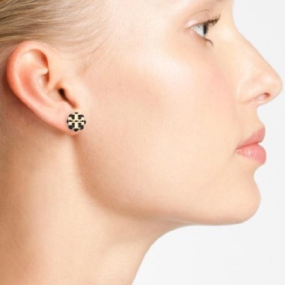 Tory Burch Black Resin Flower Logo Earrings - Picture 2 of 3